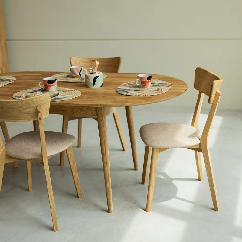 Tavolo da pranzo ovale allungabile in rovere massiccio Escandi 2 | NordicStory