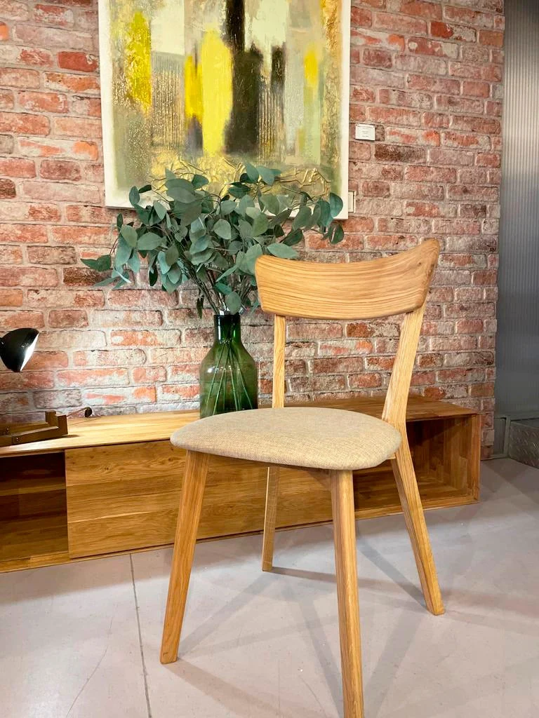 Confezione di 2 o 4 sedie da pranzo in rovere massiccio Diana Beige | NordicStory