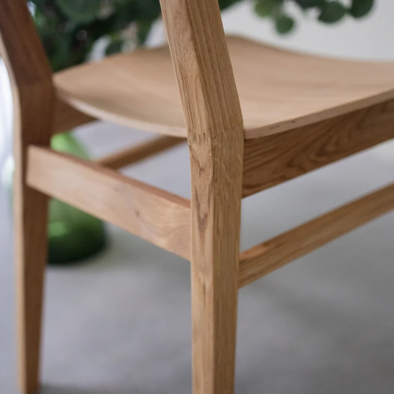 Confezione da 2 o 4 sedie da pranzo in legno di rovere KODAMA | NordicStory