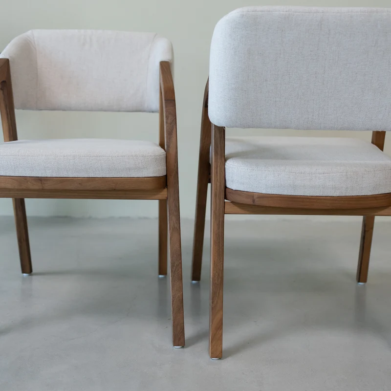 Sedia in legno massello di rovere o noce SWEDEN | NordicStory
