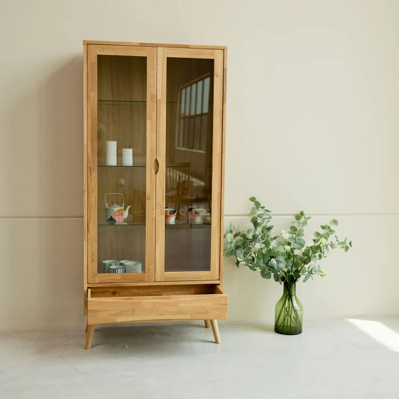 Vetrina in legno di rovere MALMO | NordicStory