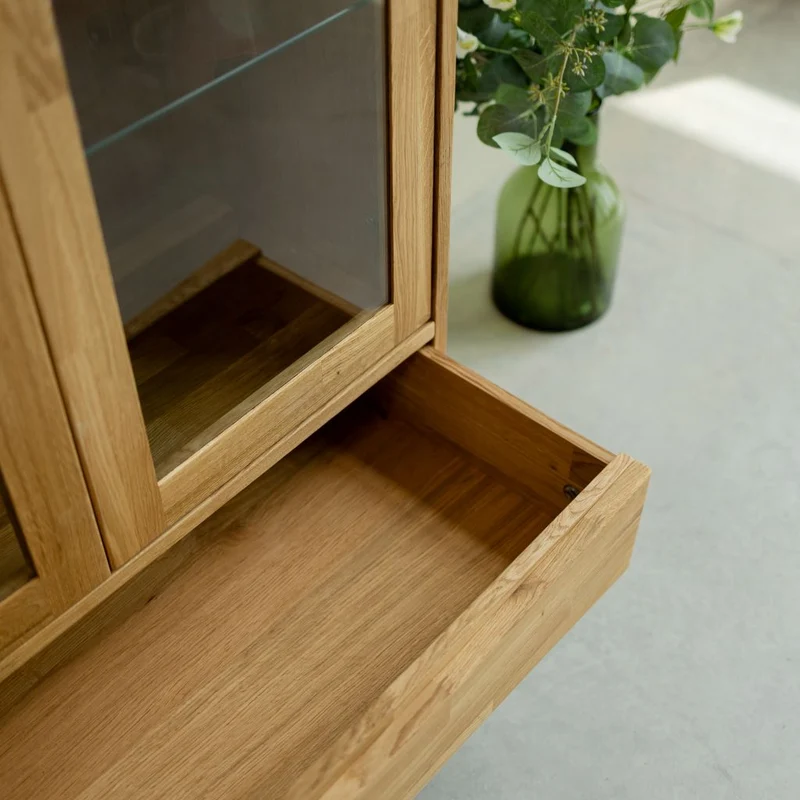 Vetrina in legno di rovere MALMO | NordicStory