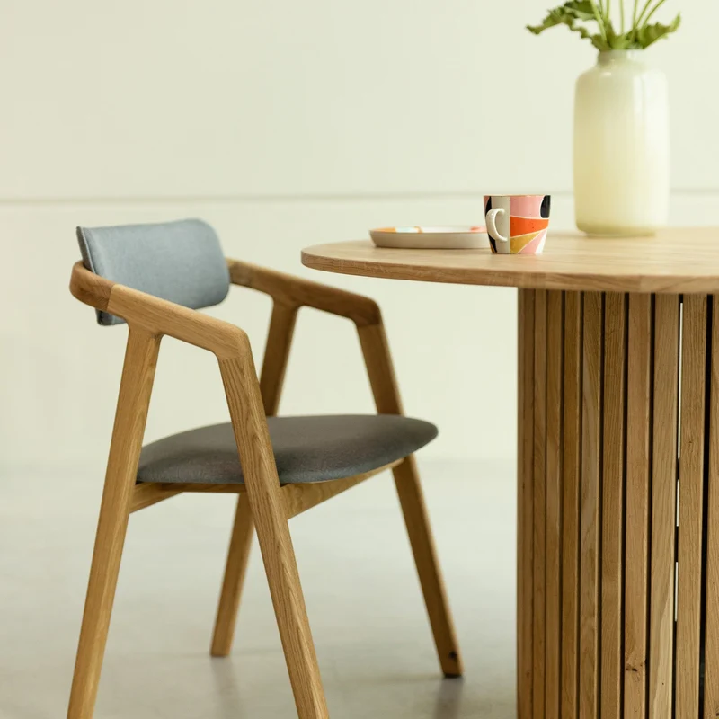 Confezione da 2 o 4 sedie da pranzo in rovere massiccio imbottite Soho | NordicStory