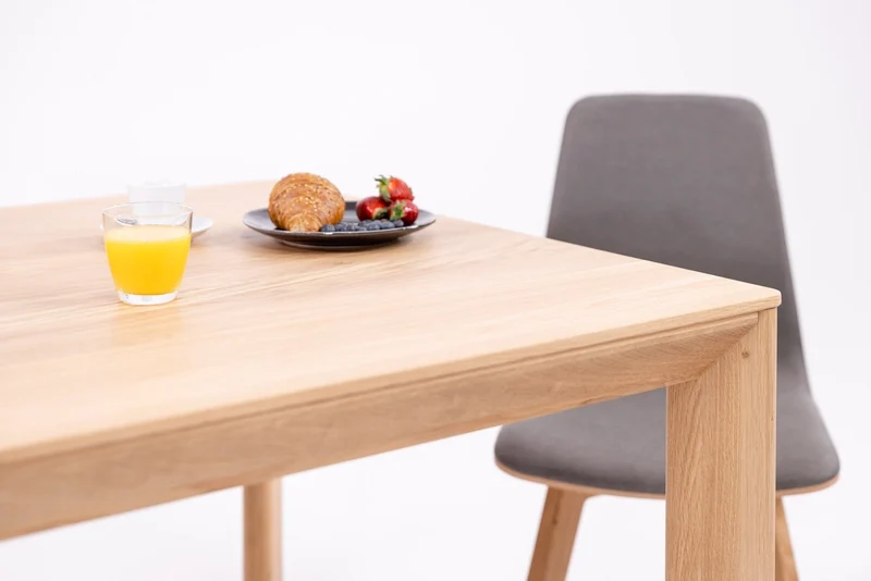 Tavolo da pranzo allungabile in rovere massiccio DITA | VESKOR