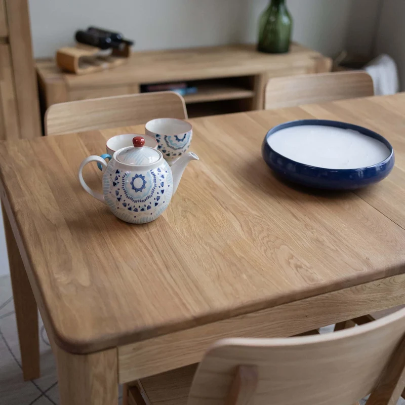 Tavolo da pranzo allungabile in rovere massiccio KODAMA | NordicStory