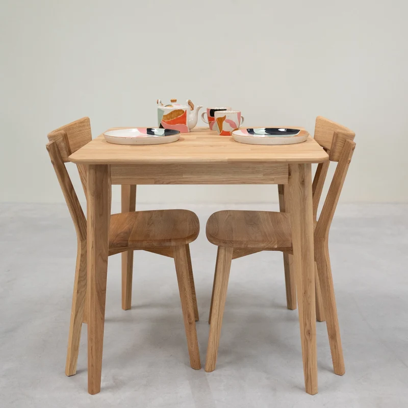 Set da 2 o 4 sedie da pranzo in rovere massiccio VICTORIA | NordicStory