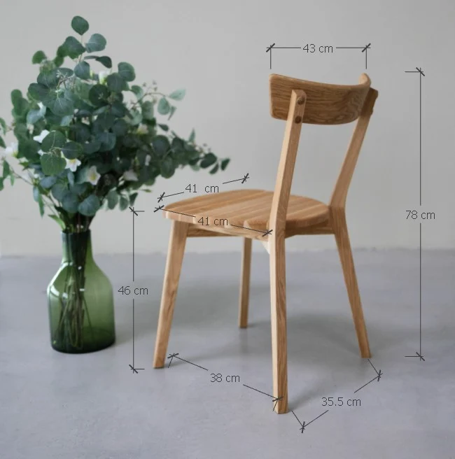 Set da 2 o 4 sedie da pranzo in rovere massiccio VICTORIA | NordicStory