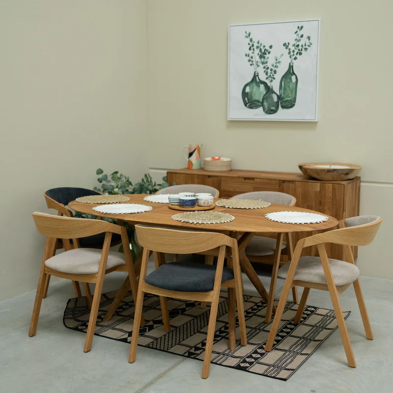 Set da 2 o 4 sedie da pranzo in rovere massiccio modello Knut, rivestimento beige/grigio antracite | NordicStory