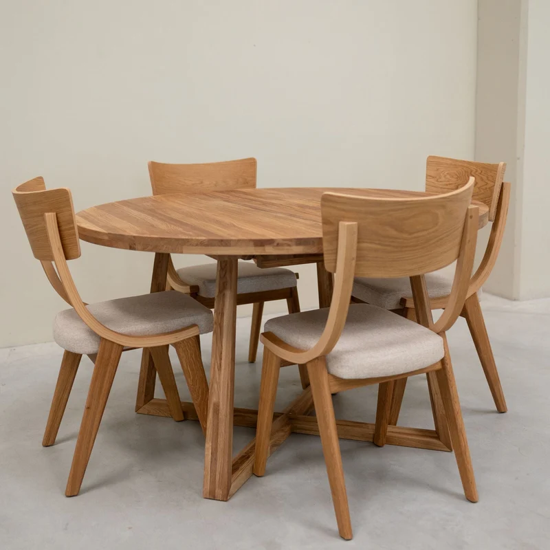 Set da 2 o 4 sedie da pranzo in rovere massiccio Lucas, con rivestimento grigio o beige | NordicStory