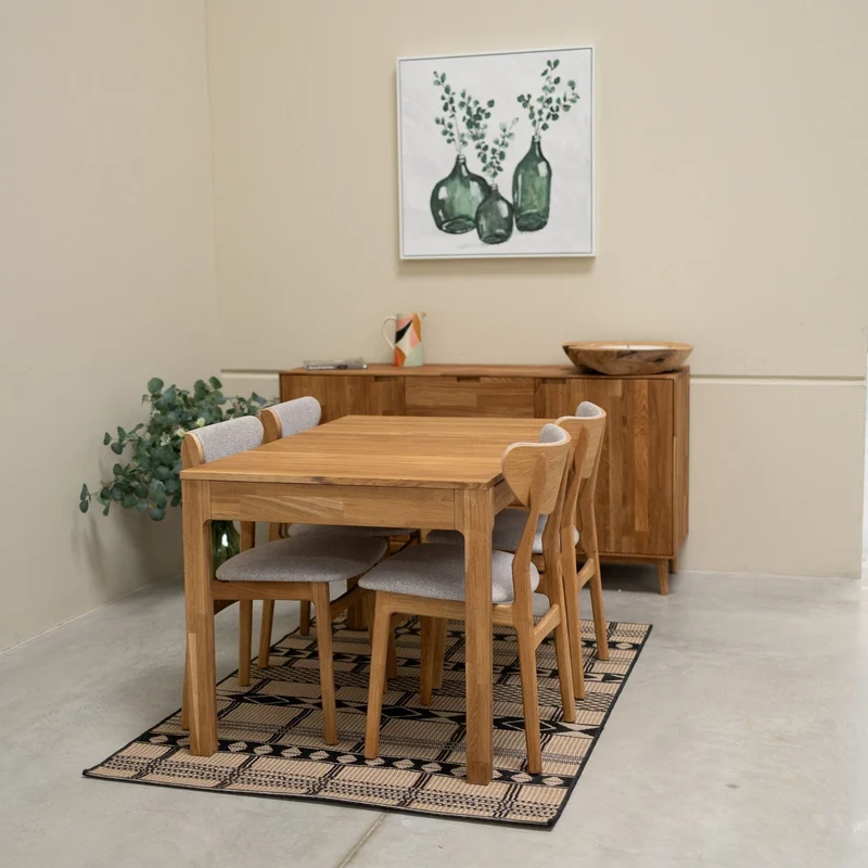 Set da 2 o 4 sedie da pranzo in rovere massiccio Maxwell, imbottite | NordicStory
