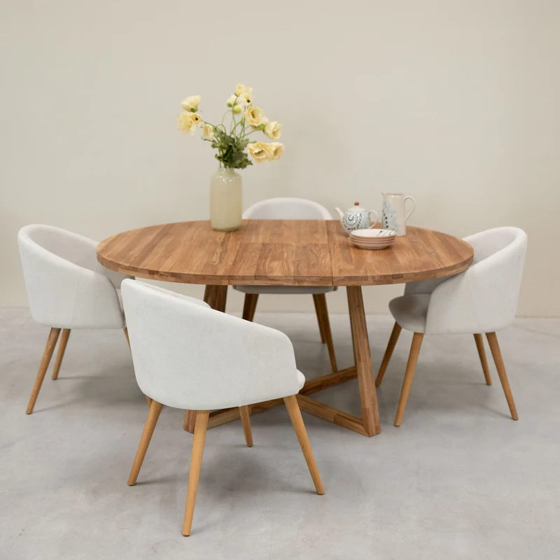 Poltrona Ana in rovere massiccio con rivestimento | NordicStory