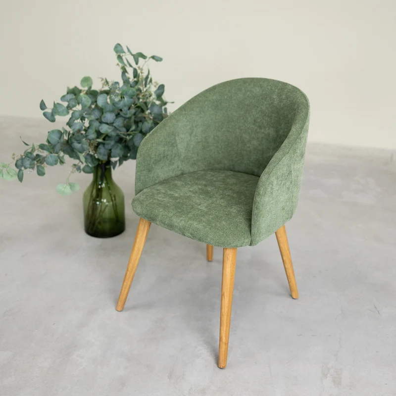 Poltrona Ana in rovere massiccio con rivestimento | NordicStory