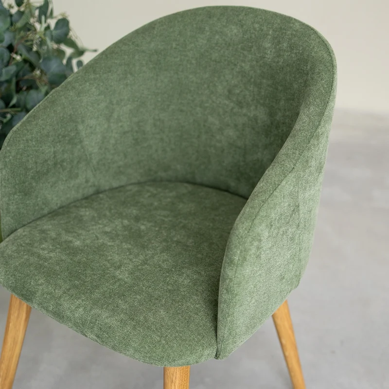 Poltrona Ana in rovere massiccio con rivestimento | NordicStory