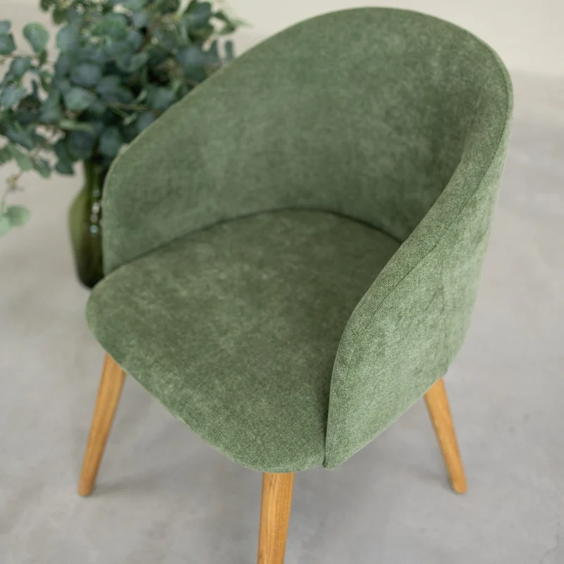 Poltrona Ana in rovere massiccio con rivestimento | NordicStory