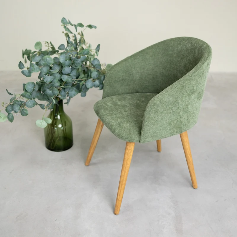 Poltrona Ana in rovere massiccio con rivestimento | NordicStory
