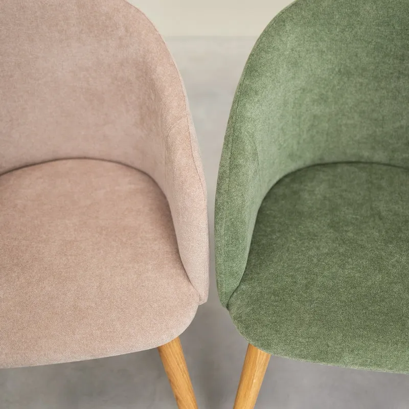 Poltrona Ana in rovere massiccio con rivestimento | NordicStory