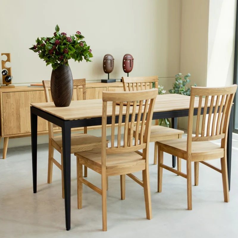 Set da 2 o 4 sedie da pranzo in rovere massiccio provenzale | NordicStory