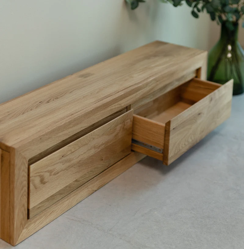 Consolle sospesa in legno massello di rovere Sven | NordicStory