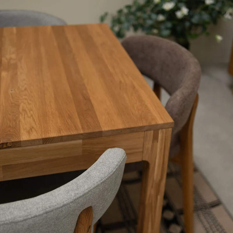 Tavolo da pranzo allungabile in rovere massiccio Marsi | NordicStory