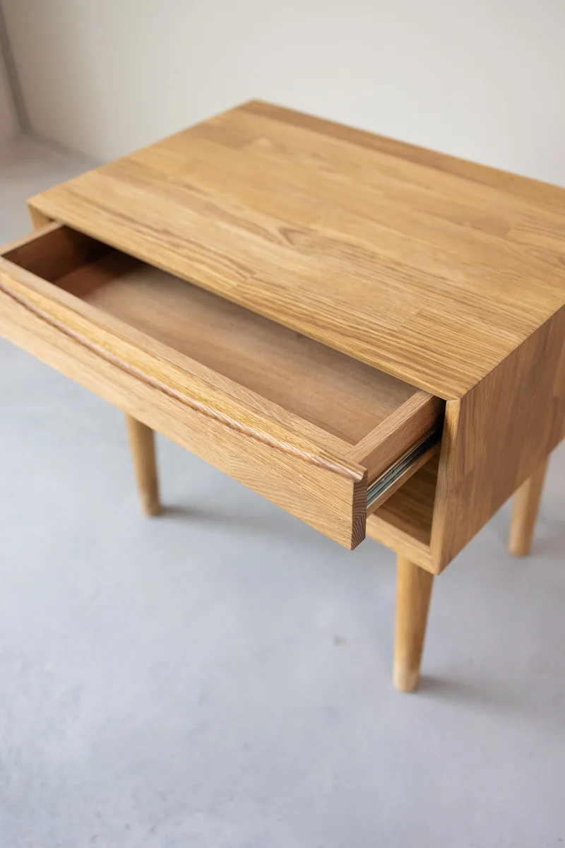 Comodino in legno massello di rovere Escandi 2 | NordicStory