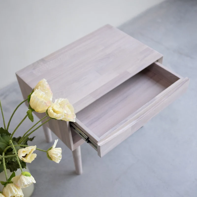Comodino in legno massello di rovere Escandi 2 | NordicStory