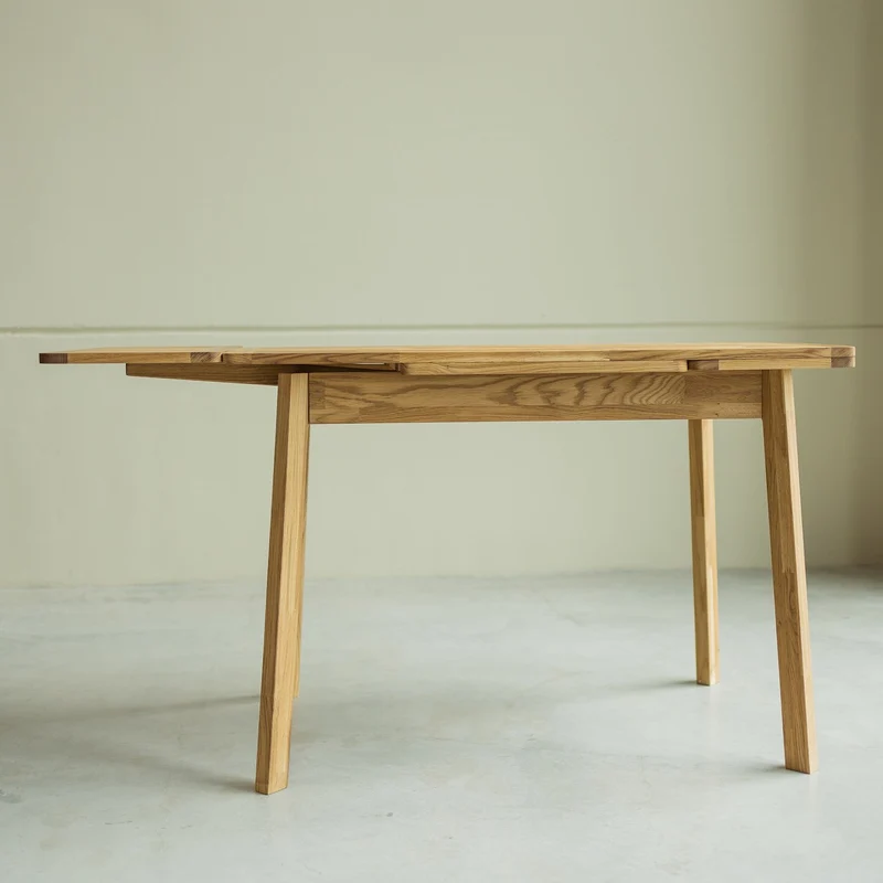 Tavolo da pranzo allungabile in legno massello di rovere Mini 1 | NordicStory