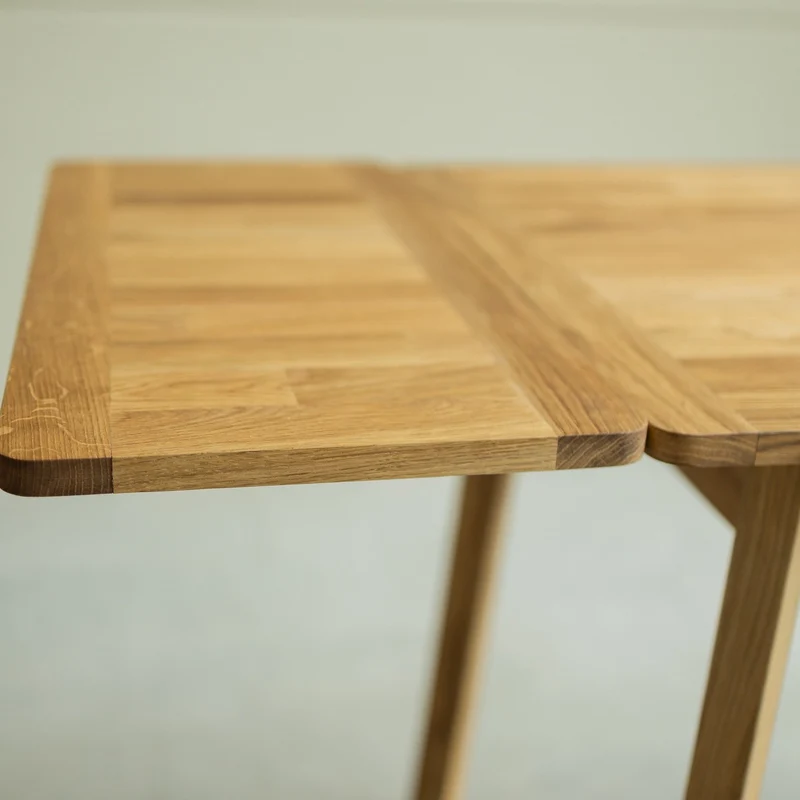 Tavolo da pranzo allungabile in legno massello di rovere Mini 1 | NordicStory