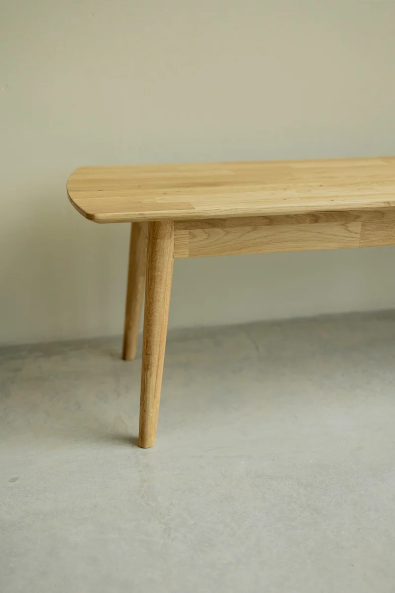 Panca in legno massello di quercia Escandi | NordicStory