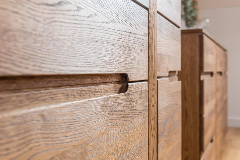 Vetrina in rovere massiccio MONTENEGRO 12 | LoftStory