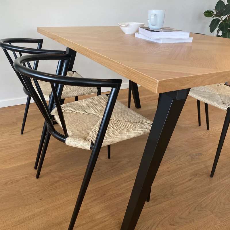 Tavolo a spina di pesce Madelina 150x90 cm - Impiallacciatura di rovere laccata