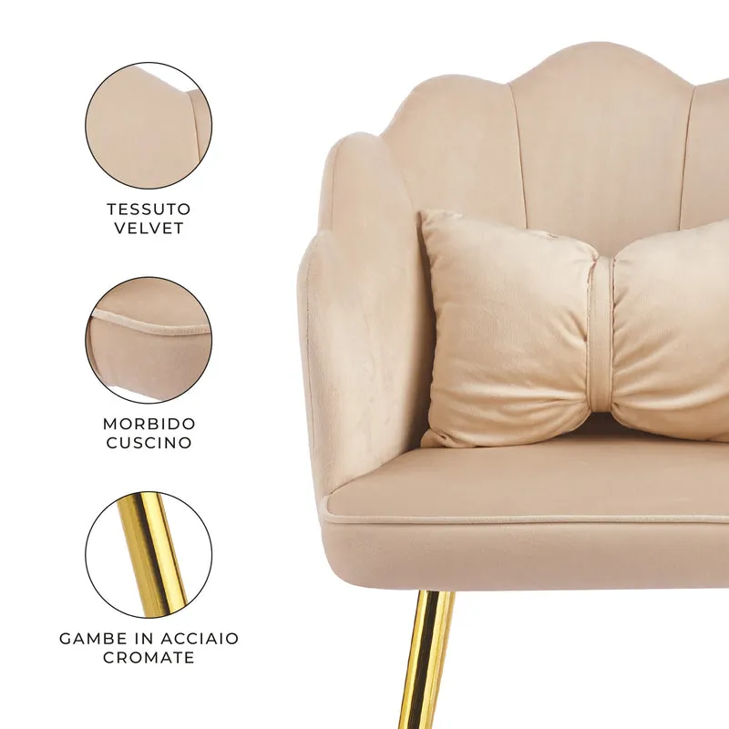 Poltroncina Elegante in Velluto con Schienale a Conchiglia e Cuscino Decorativo Il Gruppone