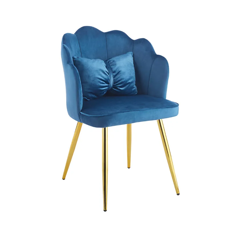 Poltroncina Elegante in Velluto con Schienale a Conchiglia e Cuscino Decorativo Il Gruppone