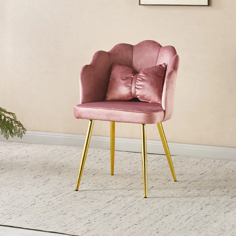 Poltroncina Elegante in Velluto con Schienale a Conchiglia e Cuscino Decorativo Il Gruppone