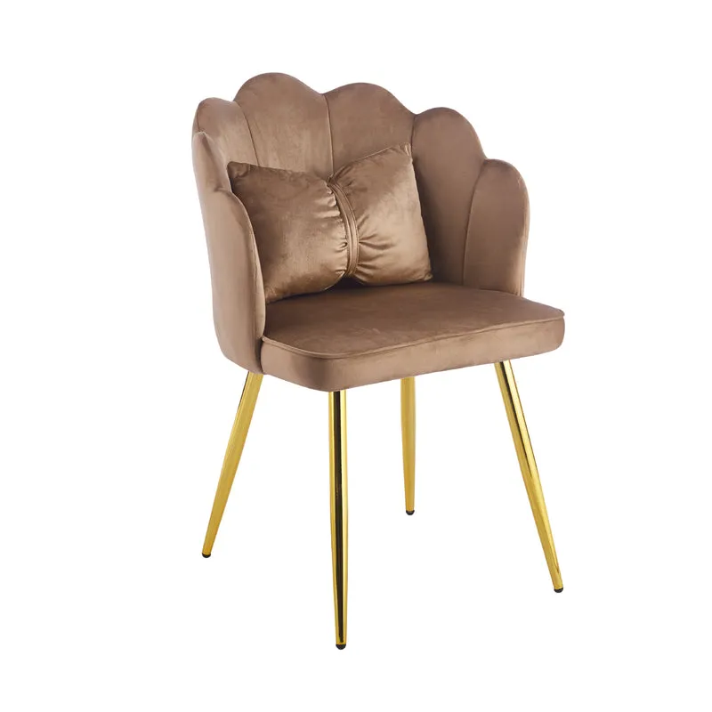Poltroncina Elegante in Velluto con Schienale a Conchiglia e Cuscino Decorativo Il Gruppone