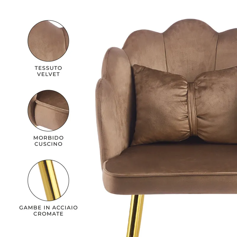 Poltroncina Elegante in Velluto con Schienale a Conchiglia e Cuscino Decorativo Il Gruppone
