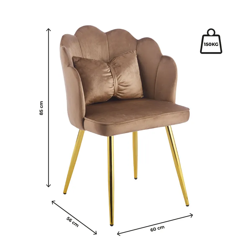 Poltroncina Elegante in Velluto con Schienale a Conchiglia e Cuscino Decorativo Il Gruppone