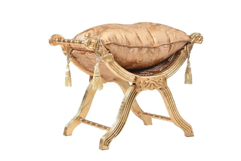 Panchetta barocco da camera o salotto in legno con cuscino color oro cm 76x47x57h