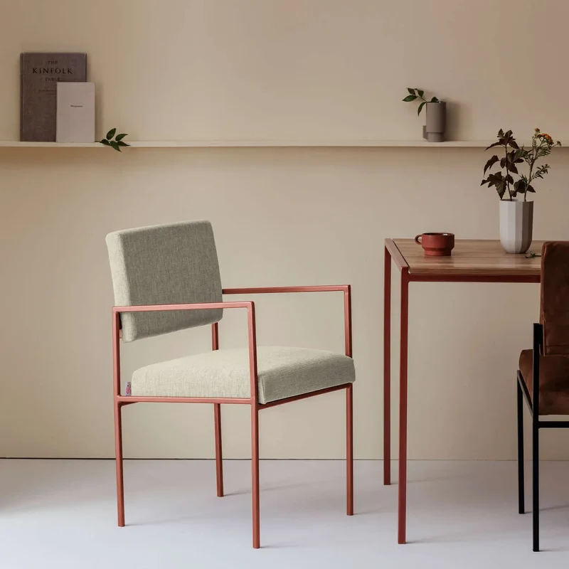 Cube Esstischstuhl mit Armlehnen - New Life