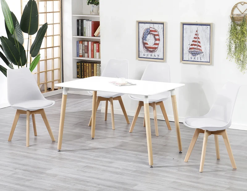 Set 4 Sedie Con Gambe In Legno Di Faggio Seduta In SimilPelle Il Gruppone