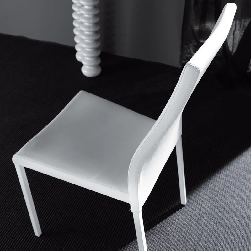 Hellen - Set da 4 Sedia moderna rivestimento in ecopelle gambe in metallo - vari colori