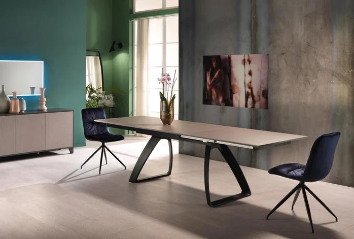 Tavolo moderno allungabile in metallo piano in legno colore grigio scuro cm 170/270x90x76h