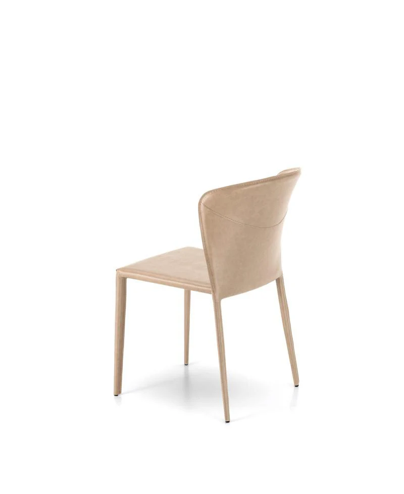 Set da 4 Sedia moderna in similpelle schienale curvo cm 49x56x82h - vari colori