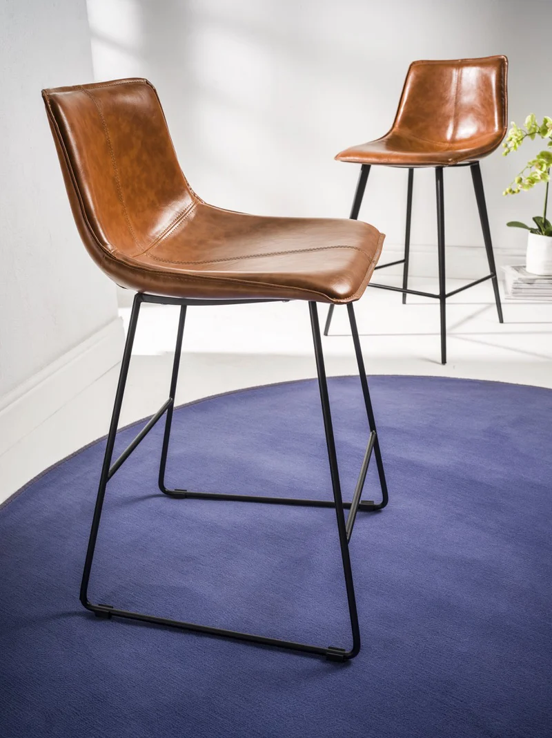 Set da 4 Sgabello alto industrial base a slitta in metallo scocca in ecopelle cm 49x52x91h