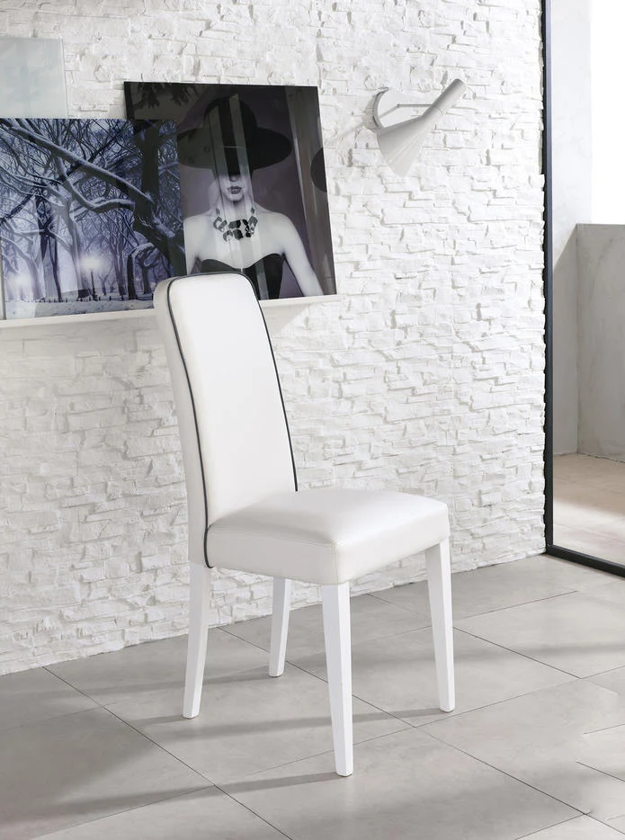Set da 4 Sedia imbottita da salotto rivestita in similpelle con bordino cm 46x59x99h - vari colori