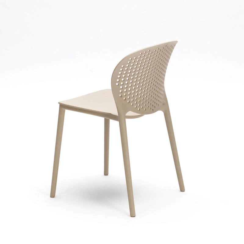 Set da 4 Sedia moderna in polipropilene per interno o esterno cm 48x56x80h - vari colori