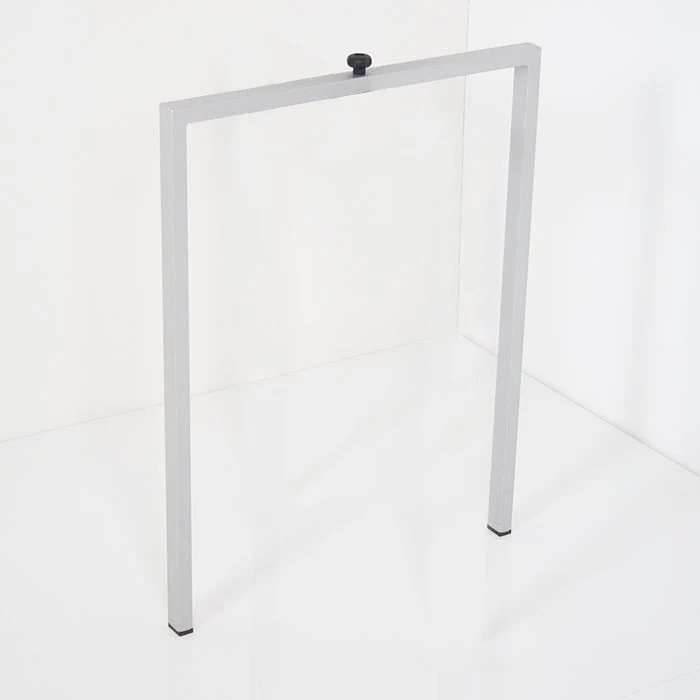 Rayan - Tavolo allungabile gambe in metallo sagomato piano in legno - Vari modelli