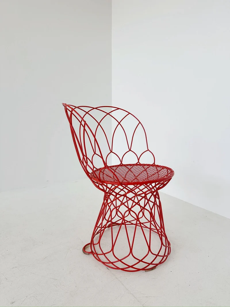 Sedia Emu design by Patricia Urquiola