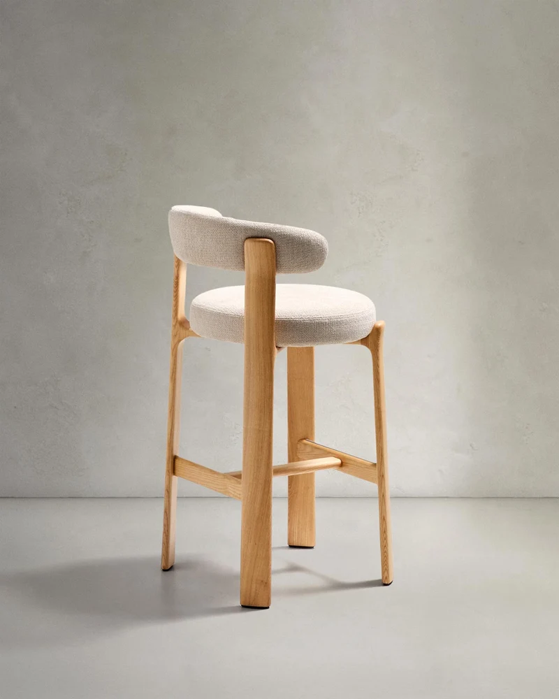 Hocker Granite aus beigefarbener Chenille und massivem Eschenholz mit naturfarbenem Finish