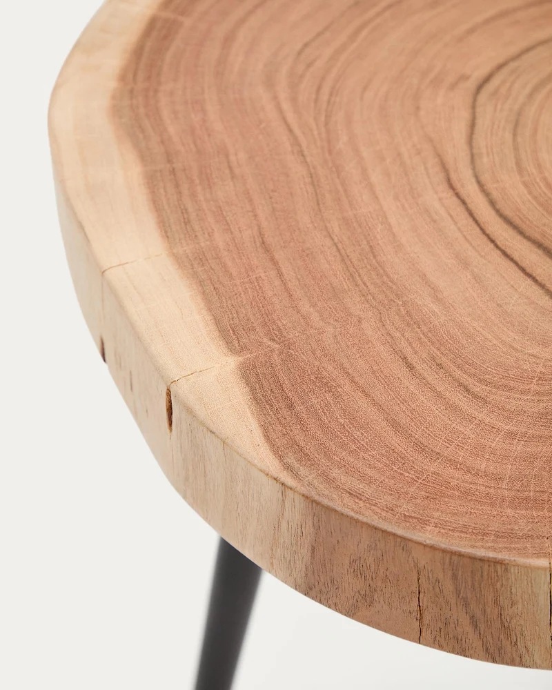 Beistelltisch Tanive aus massivem Akazienholz mit gebleichtem Finish und schwarzen Stahlbe