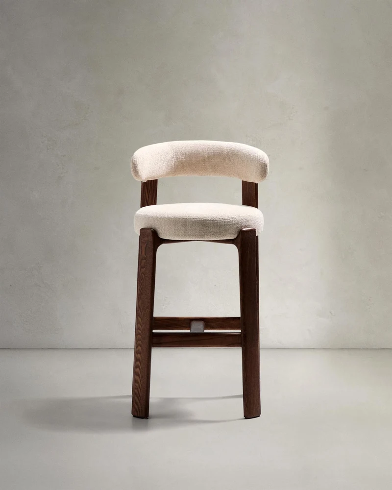 Hocker Granite aus beigefarbener Chenille und massivem Eschenholz mit walnussholzfarbenem